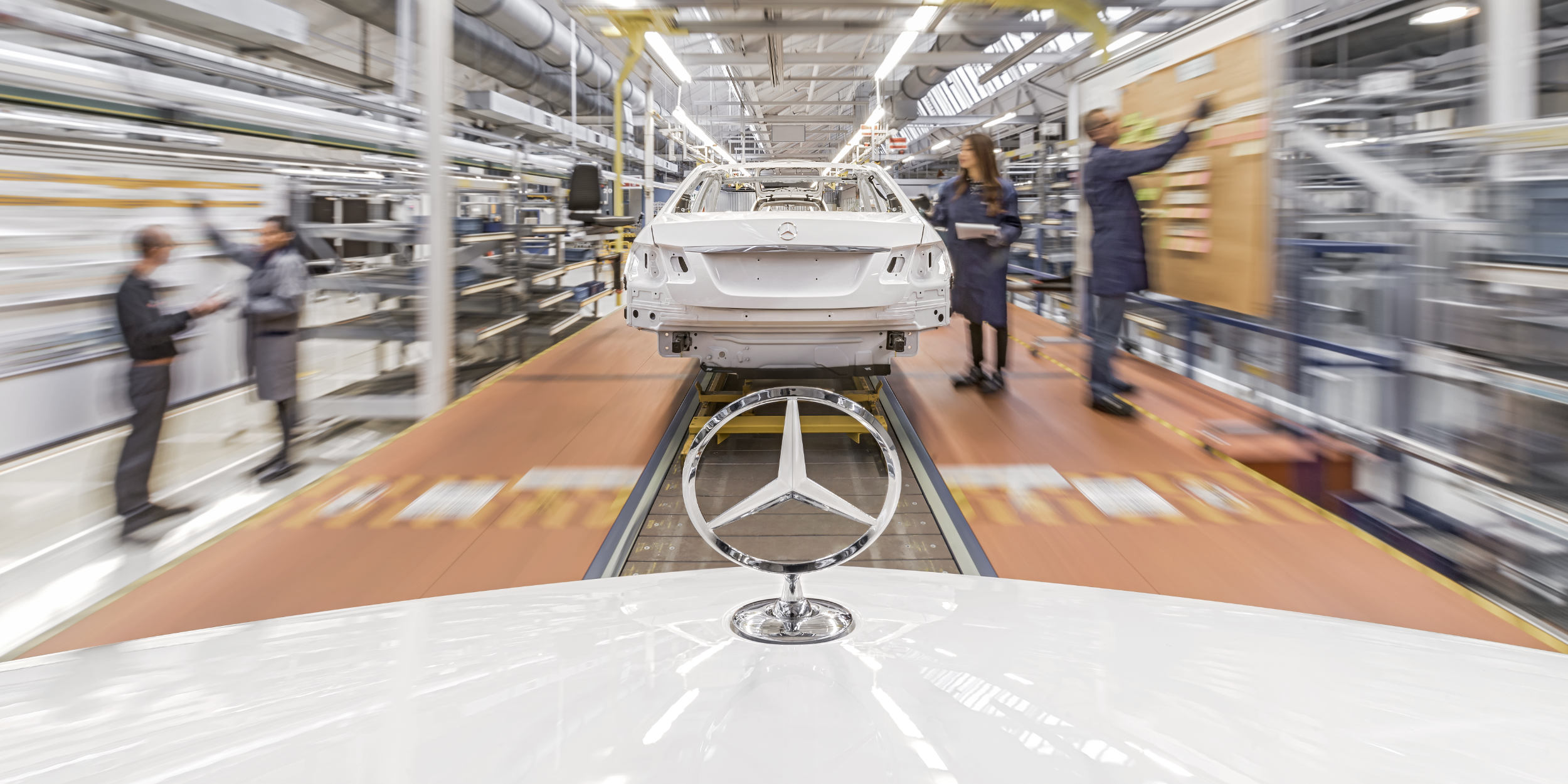 Industriefotografie Stuttgart und Umgebung Mercedes Benz Keyvisual Sindelfingen Teststrecke Dynamik Mercedes Stern