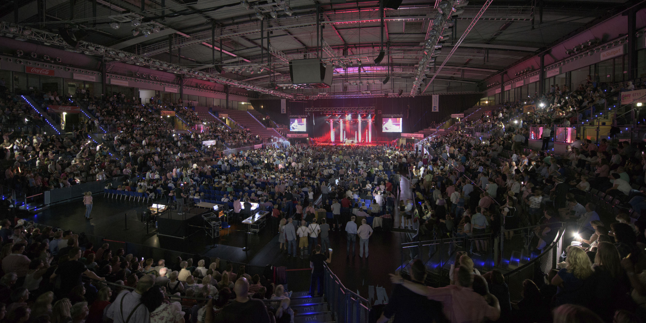 Eventfotografie Stuttgart und Umgebung Bankier Volksbank Stuttgart e.G. Party Nacht Andreas Gabalier DJ Ötzi und voXXclub Porsche Arena Stuttgart