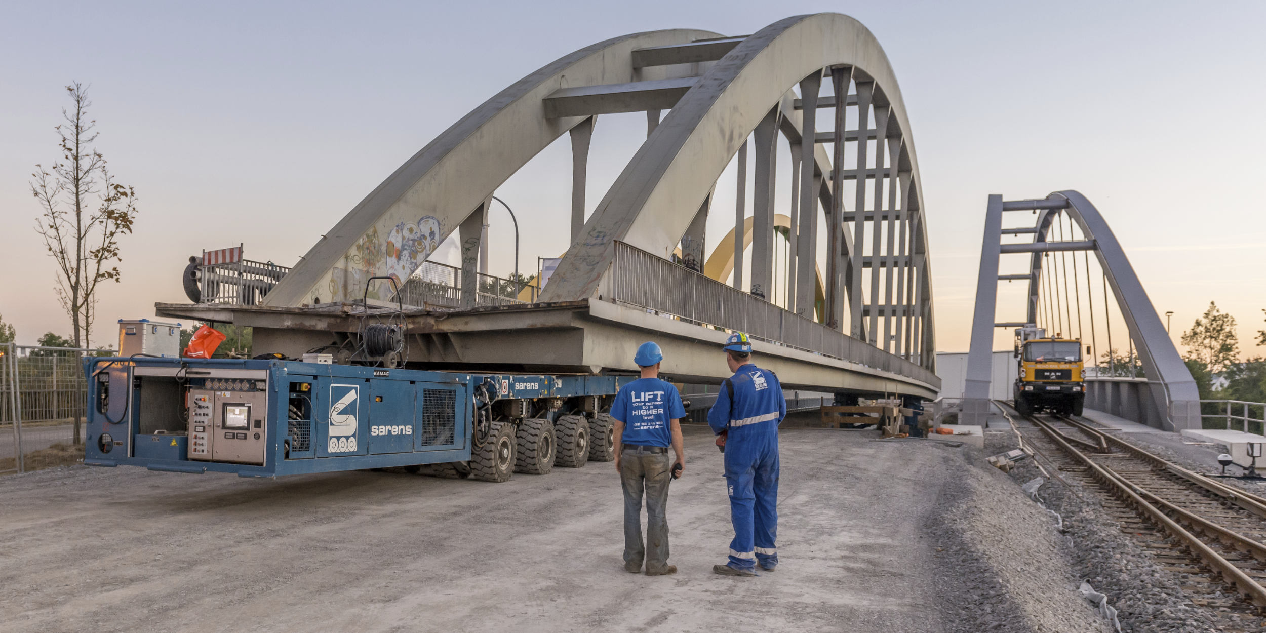 Industriefotografie Stuttgart und Umgebung Wolff & Müller Neckartalbrücke Heilbronn Brücke austauschen ausschwimmen Reparaturarbeiten Wartungsarbeiten Reportage Baubegleitung